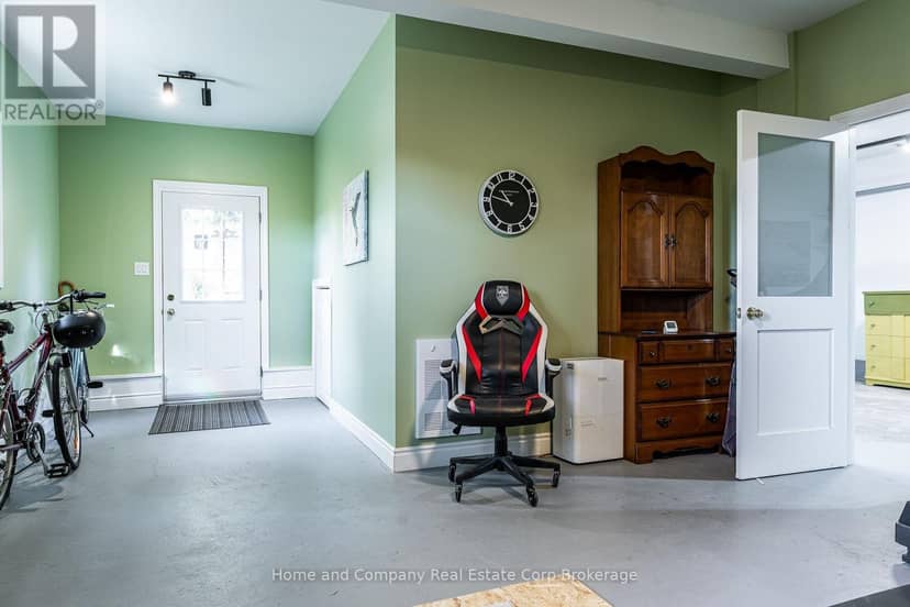 231 Church Street — photo 38 of 40