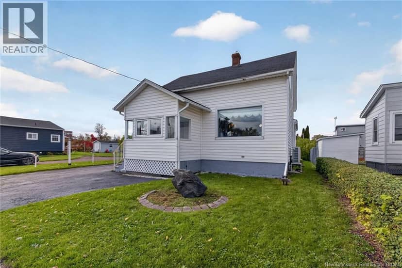 46 Churchill Street — photo 4 of 34