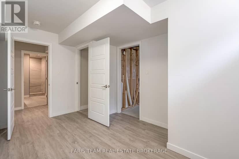 33 Sheppard Drive — photo 35 of 40
