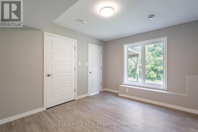 33 Sheppard Drive — photo 37 of 40