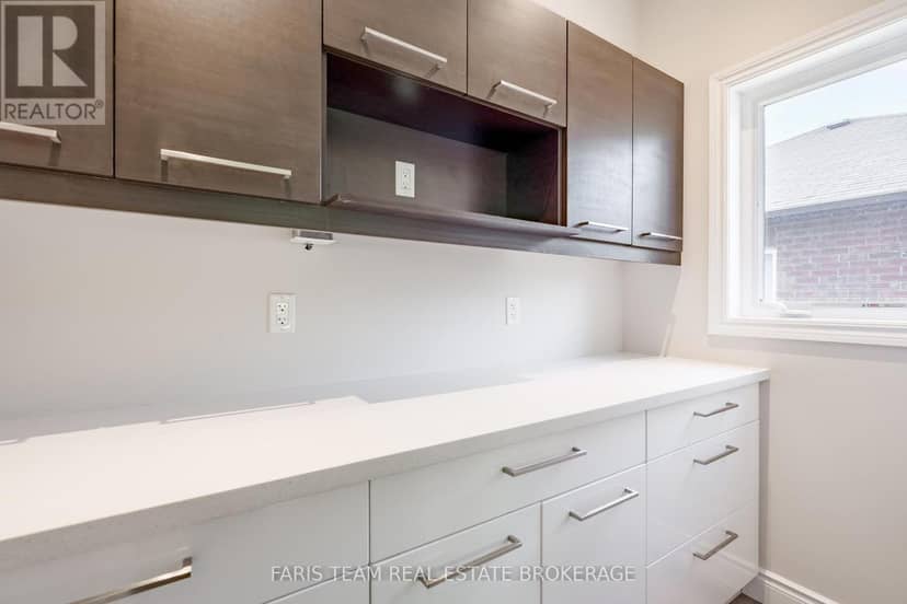 33 Sheppard Drive — photo 9 of 40
