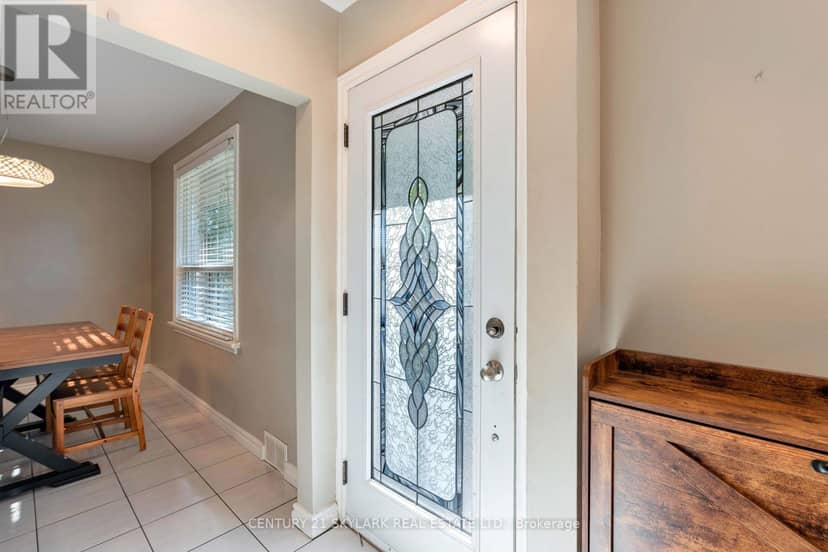 24 Aura Lea Boulevard, Toronto, photo 5
