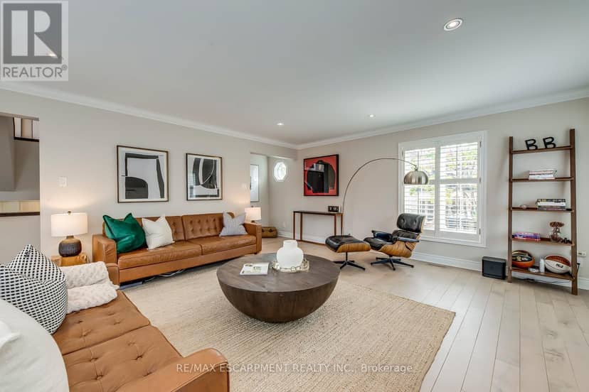 48 Forsythe Street, Oakville, photo 6