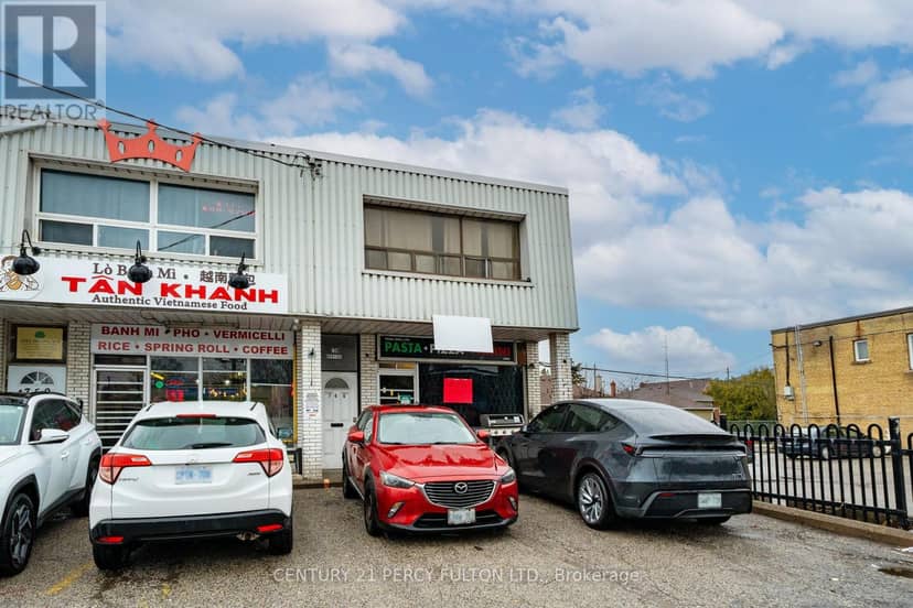744-746 Wilson Avenue, Toronto, photo 2