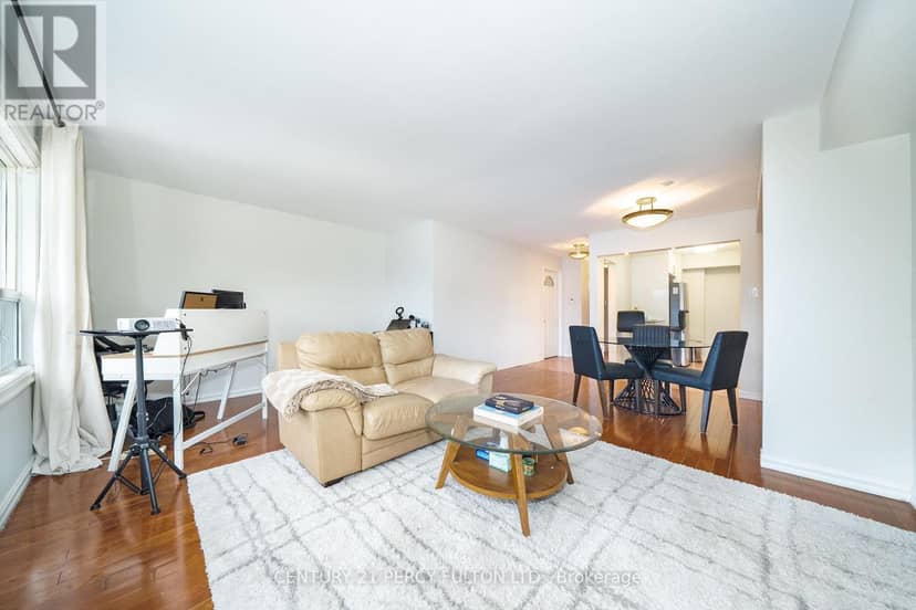 744-746 Wilson Avenue, Toronto, photo 8