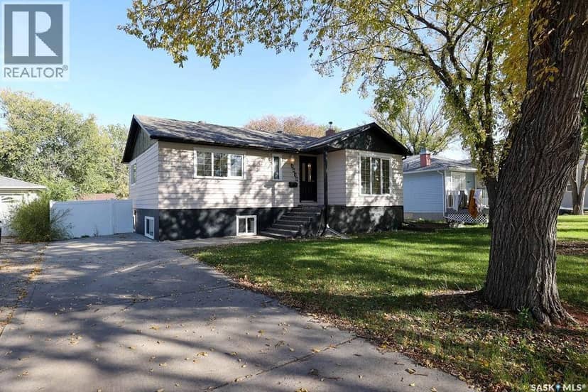 4816 8th AVENUE, Regina, photo 2