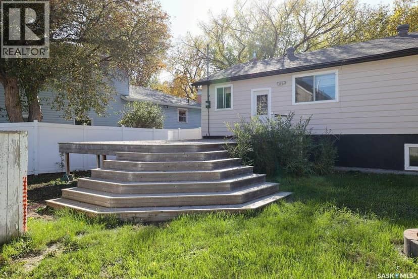 4816 8th AVENUE — photo 31 of 36
