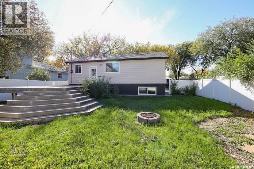 4816 8th AVENUE — photo 32 of 36