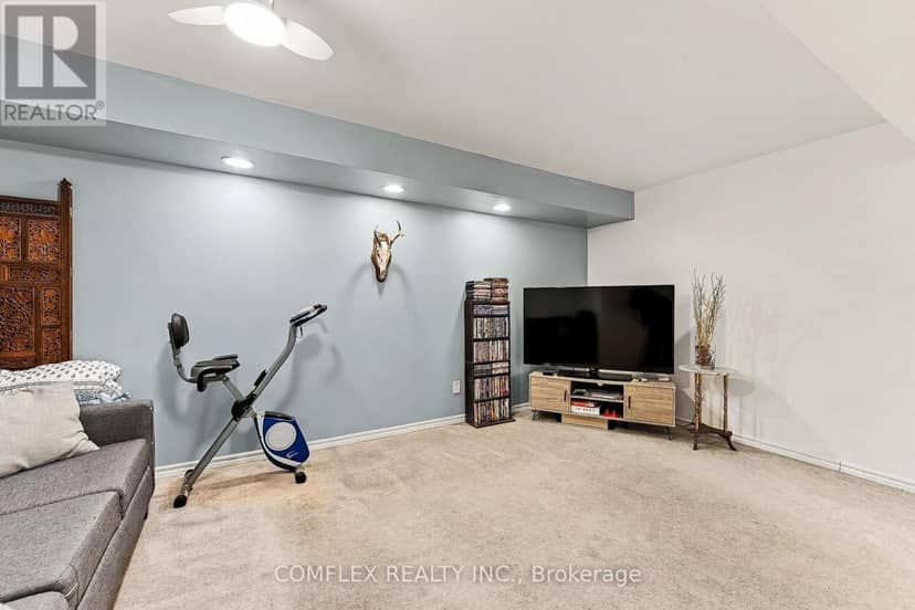 18 Stanley Drive — photo 38 of 40