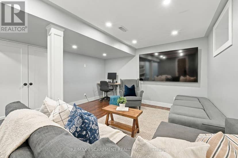 1231 Dunsmure Road — photo 17 of 26