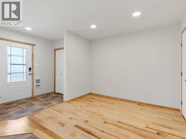 59 Wyvern Avenue — photo 7 of 29