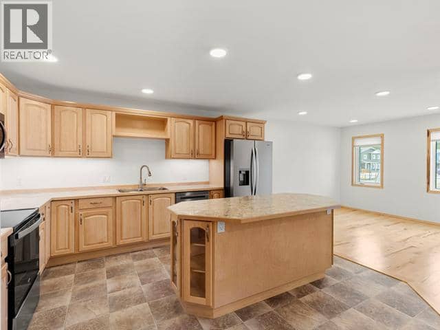 59 Wyvern Avenue — photo 9 of 29