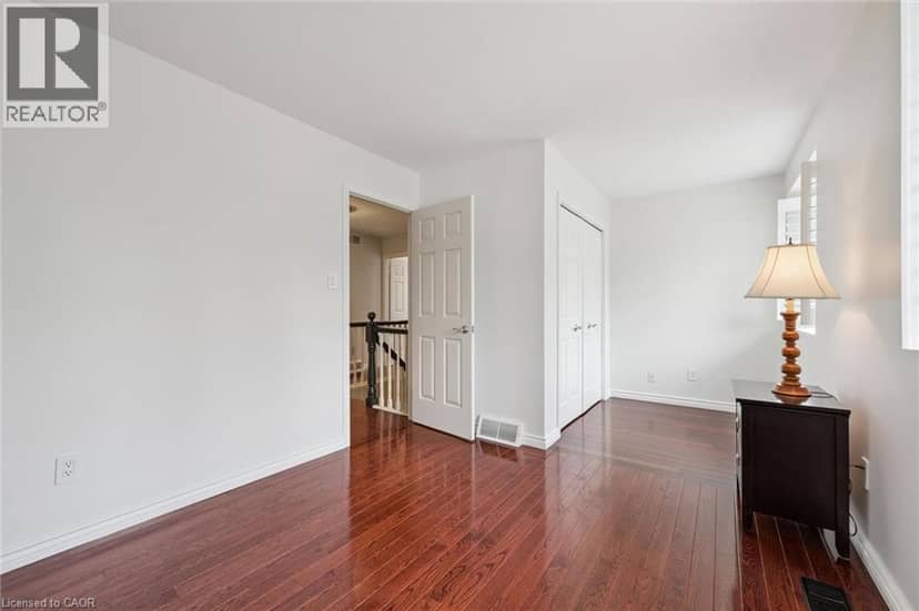 21 TINATAWA Court — photo 14 of 40