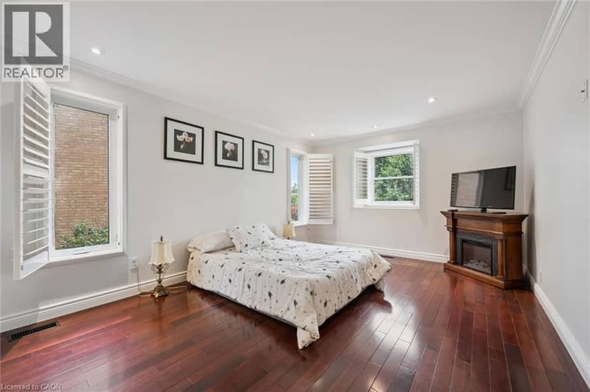 21 TINATAWA Court — photo 22 of 40