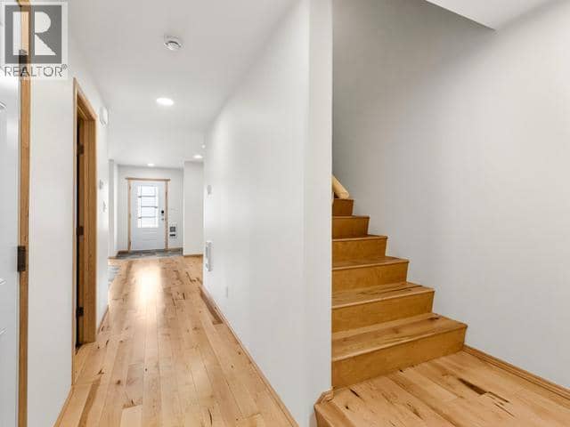57 Wyvern Avenue — photo 19 of 29