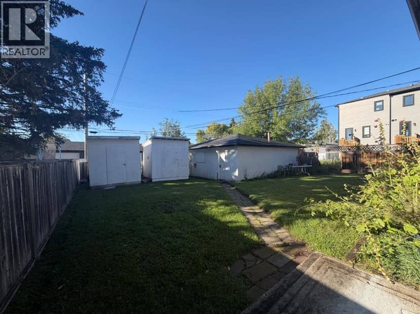 431 53 Avenue SW — photo 21 of 24