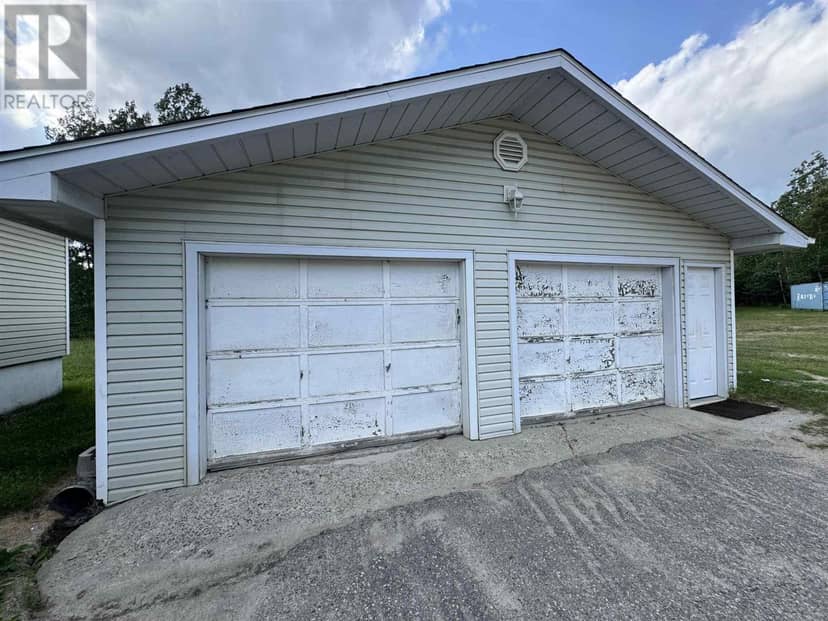 300 Martel RD — photo 29 of 33