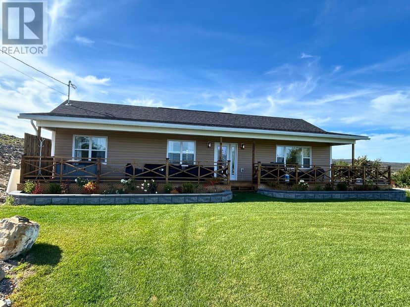 8 Vaughan Road — photo 1 of 35