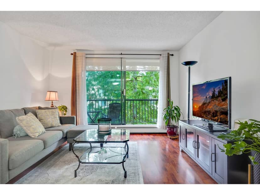 203 1740 SOUTHMERE CRESCENT, Surrey