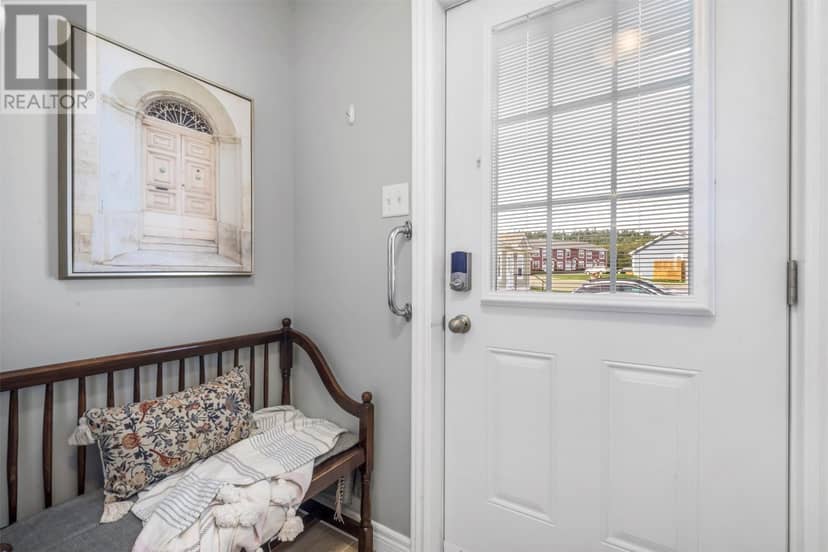 20 Spring Meadow Court — photo 4 of 31