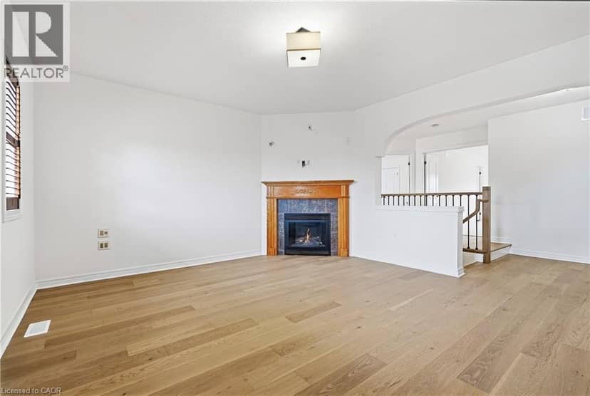 115 BOCELLI Crescent — photo 14 of 31