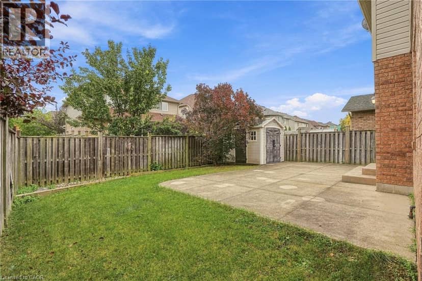 115 BOCELLI Crescent — photo 27 of 31