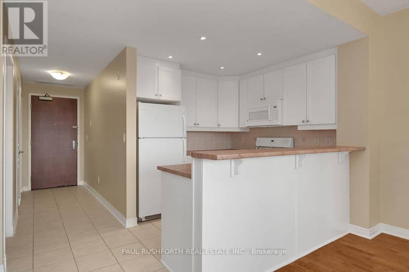 321 - 905 Beauparc Pvt Private — photo 9 of 23