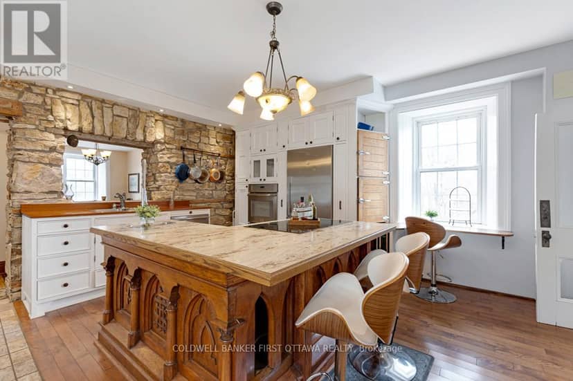 28 South Street — photo 13 of 40
