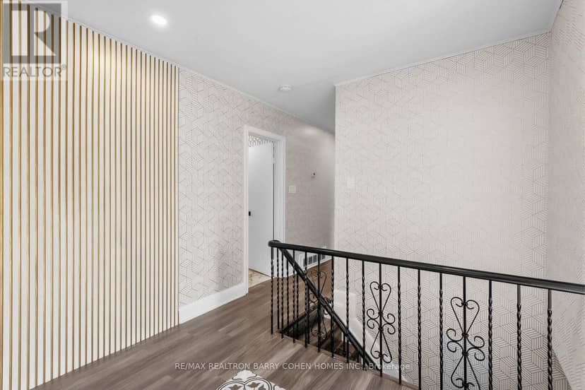 19 Oakbank Road — photo 17 of 32
