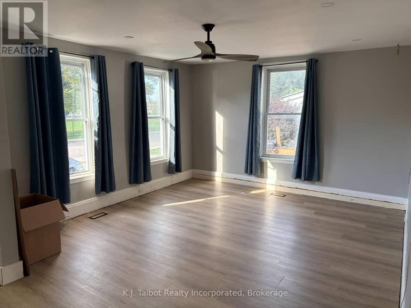 101-103 Bruce Street E — photo 10 of 40