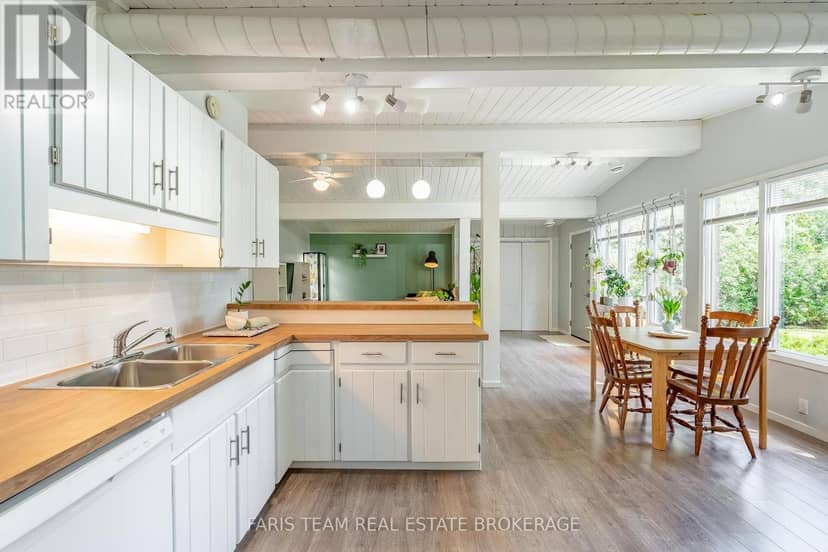 224 Lakeshore Road W, Oro-Medonte, photo 5