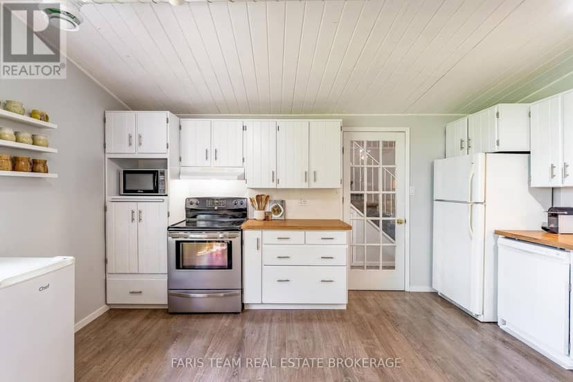 224 Lakeshore Road W, Oro-Medonte, photo 8