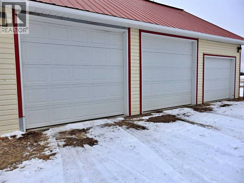 473044 HW 41, Rural Vermilion River, County of, photo 4