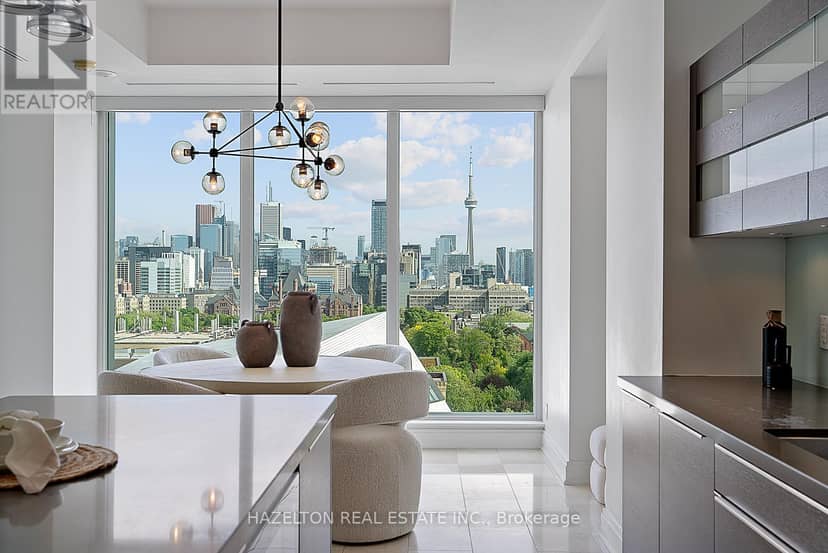 1402 - 206 Bloor Street W — photo 10 of 40