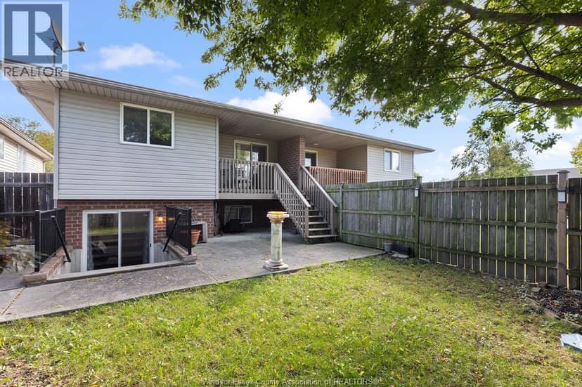 1685 Chateau Avenue — photo 17 of 18