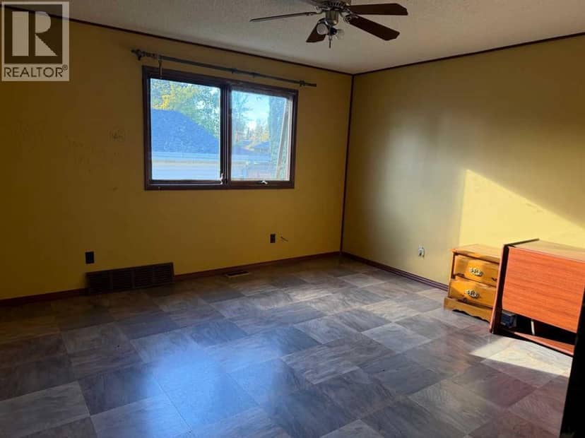 336 9 Street NE, Slave Lake, photo 6