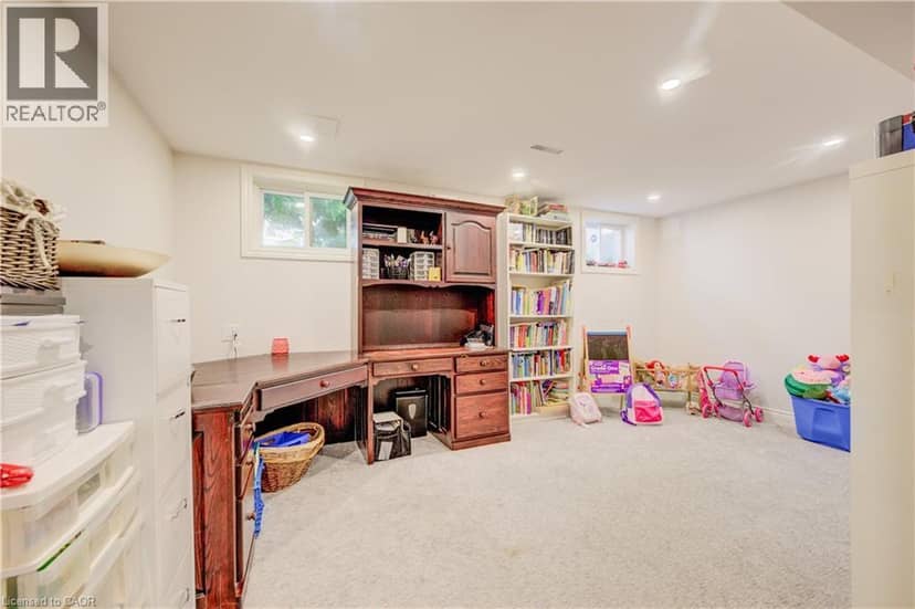 41 MCNIVEN Road — photo 36 of 40