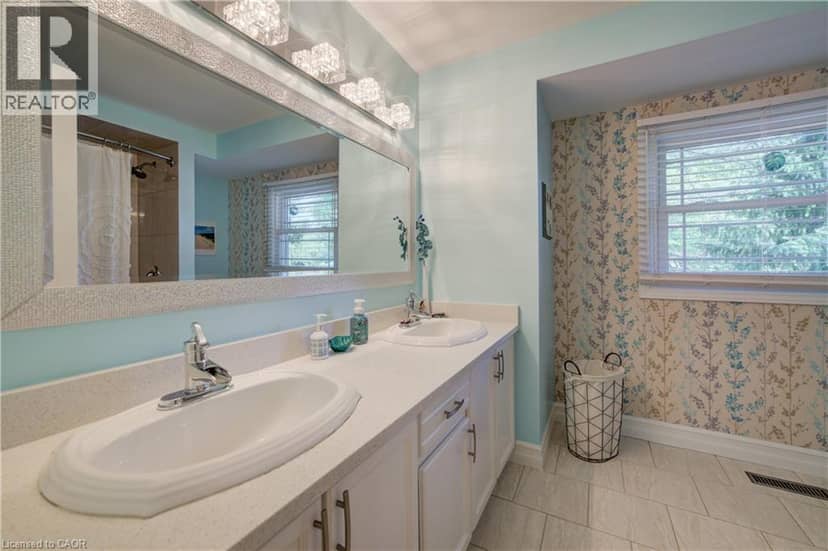 41 MCNIVEN Road — photo 30 of 40