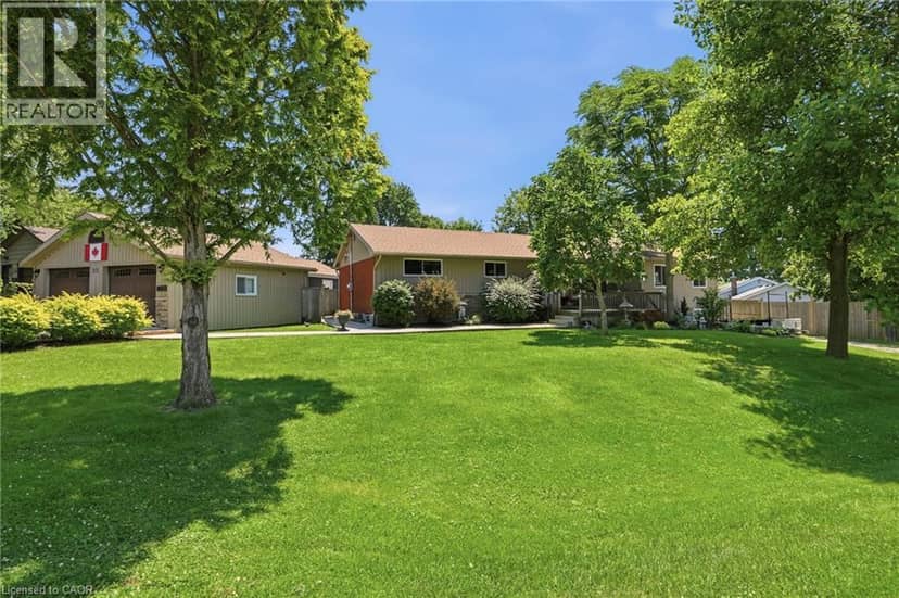 25 SAVERYN Road — photo 4 of 40