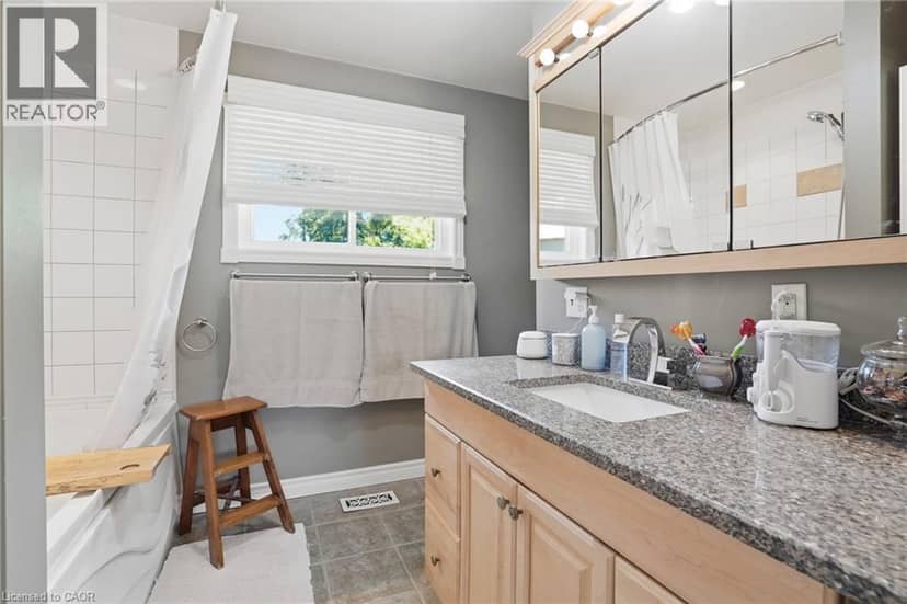 25 SAVERYN Road — photo 23 of 40