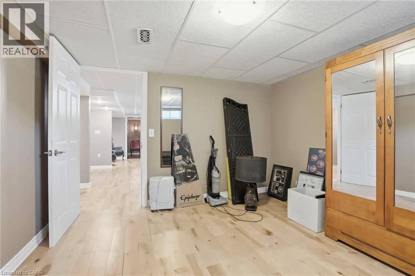 25 SAVERYN Road — photo 33 of 40