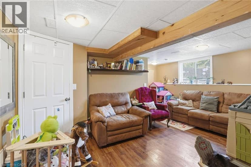 25 SAVERYN Road — photo 35 of 40