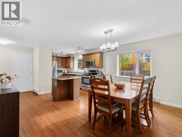 32-19 Wann Road — photo 7 of 37