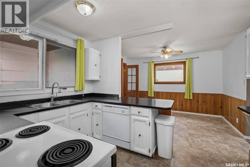 1338 Lacroix CRESCENT — photo 13 of 40