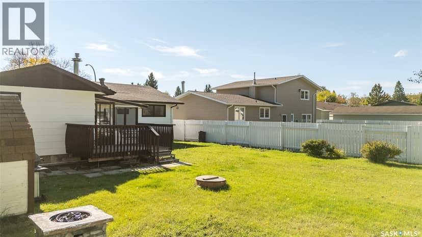1338 Lacroix CRESCENT — photo 37 of 40