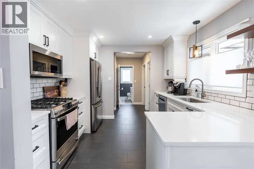 951 Beverley Road — photo 4 of 33
