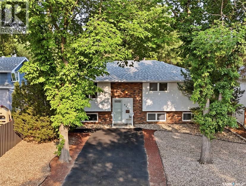 843 N McIntosh STREET, Regina