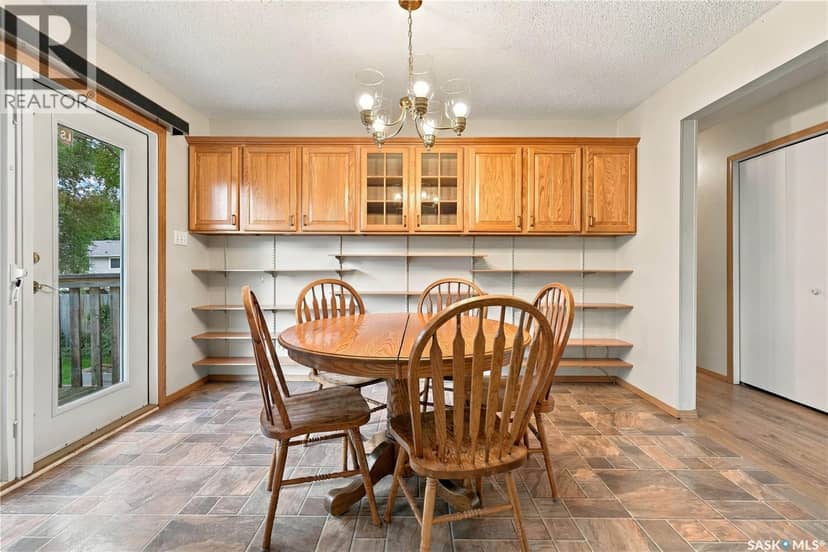 843 N McIntosh STREET — photo 17 of 40