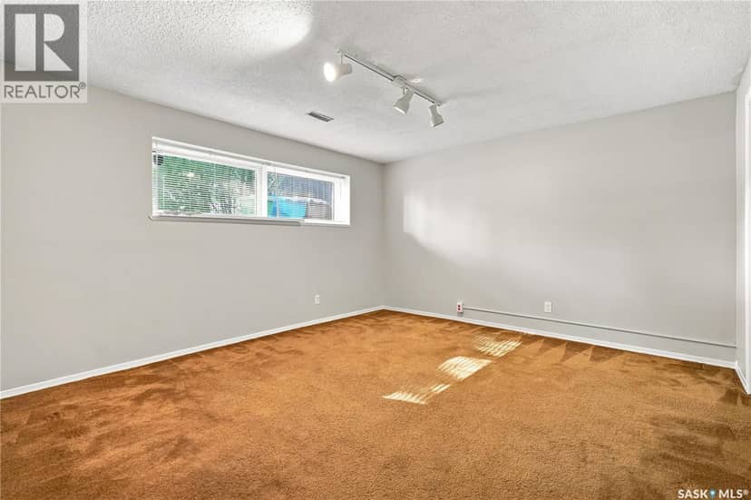 843 N McIntosh STREET — photo 38 of 40