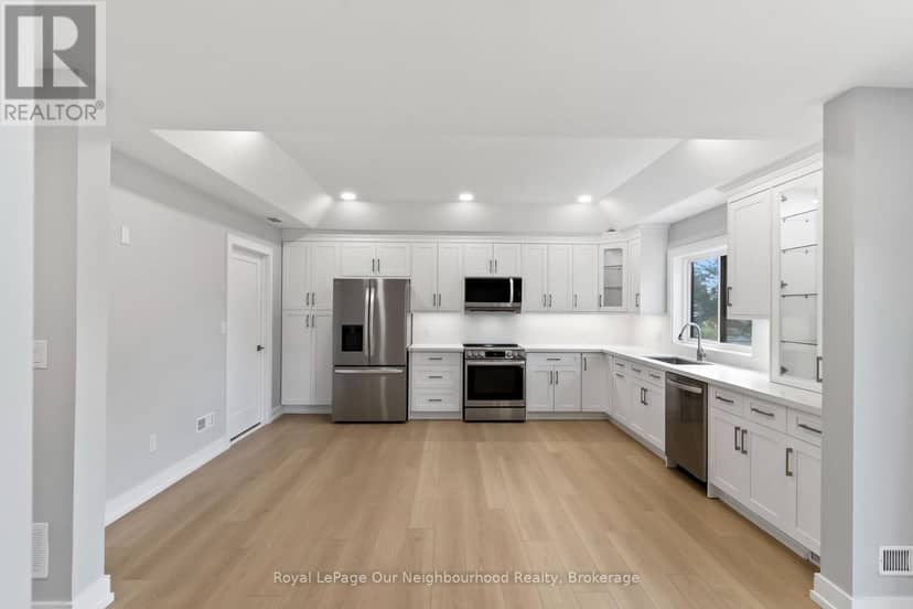 124 Cromwell Street — photo 11 of 40